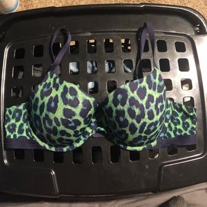 Savage X Fenty Green/Blue Leopard Print Tshirt Bra
